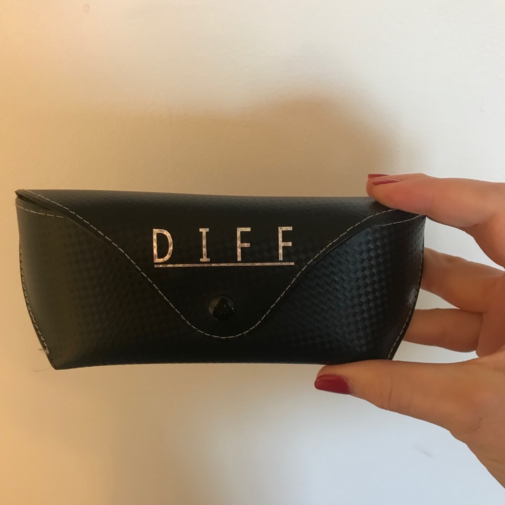 💥FINAL price 💥Diff sunglasses! - Picture 4 of 5